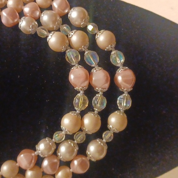 Pretty in pink triple strand necklace and earrings - Picture 3 of 4